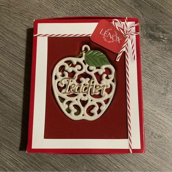 Lenox “Teacher” filigree ornament - Picture 1 of 3